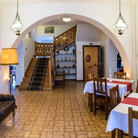 Laci Betyár Inn